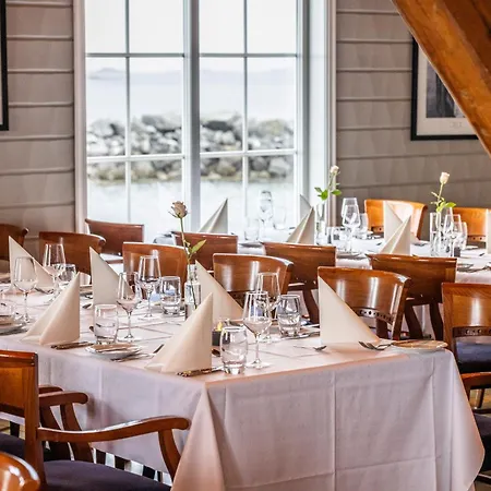 Bryggehotell - By Classic Norway Otel Finnøy