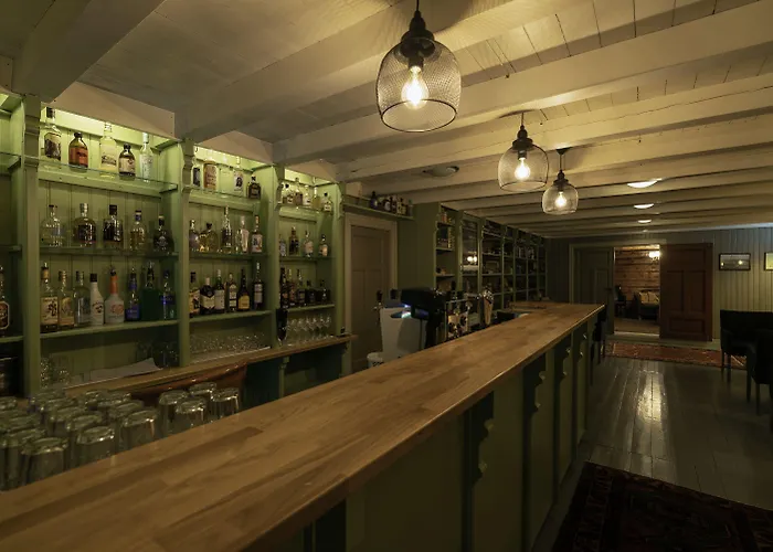 Bryggehotell - By Classic Norway Finnøy