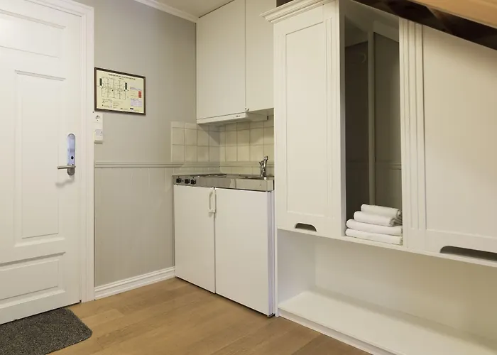 Bryggehotell - By Classic Norway 3* Finnøy