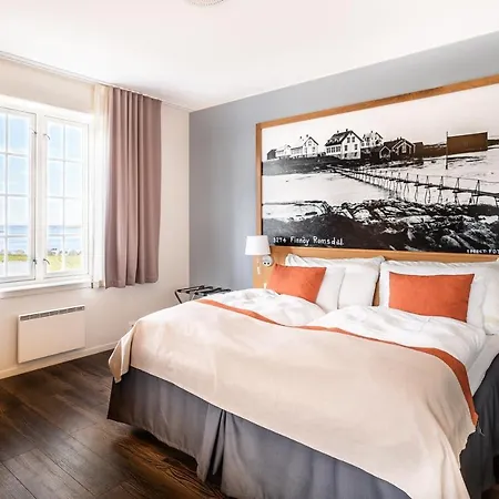 Bryggehotell - By Classic Norway Finnøy